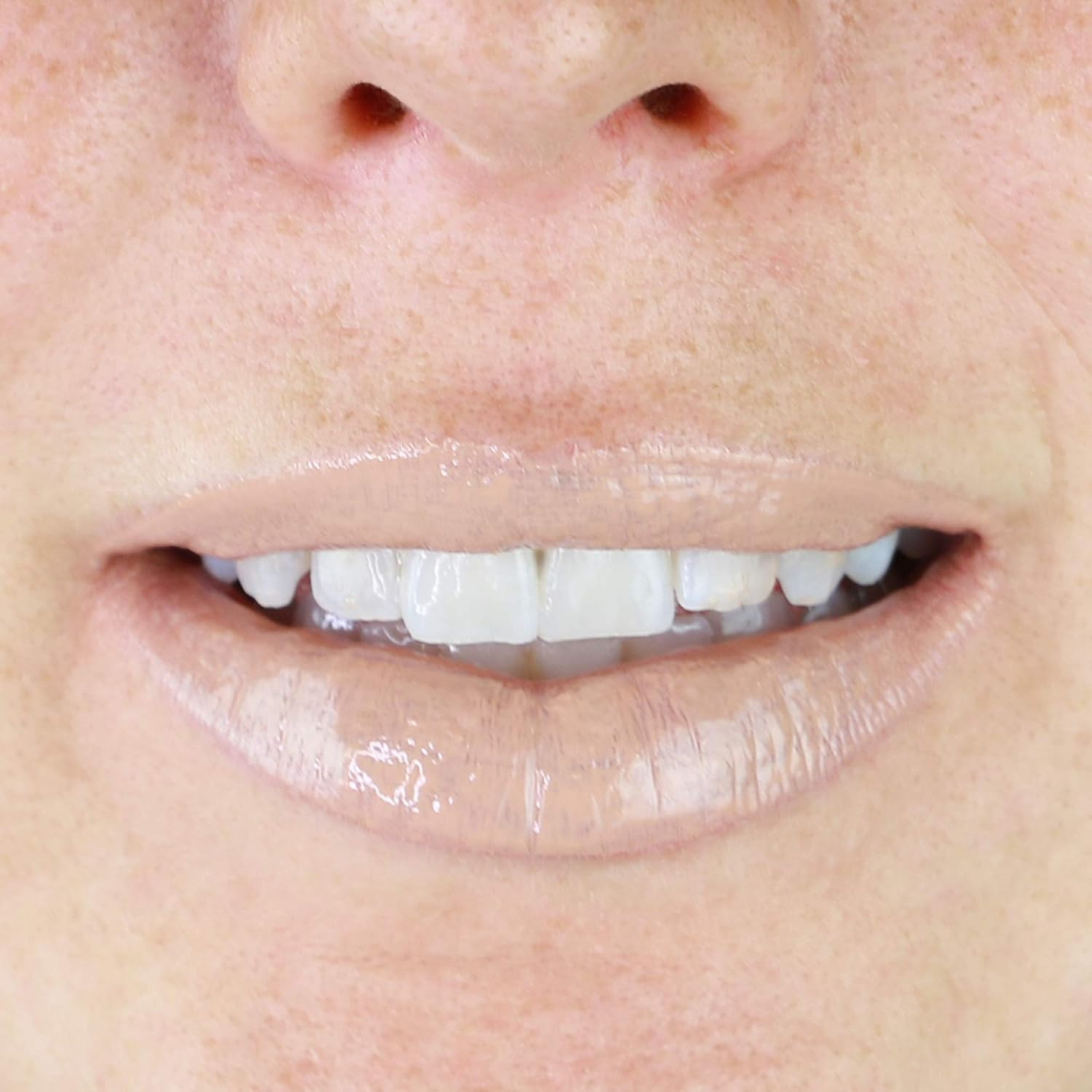 Mineral Fusion, Hydro-Shine Lip Gloss, Barcelona