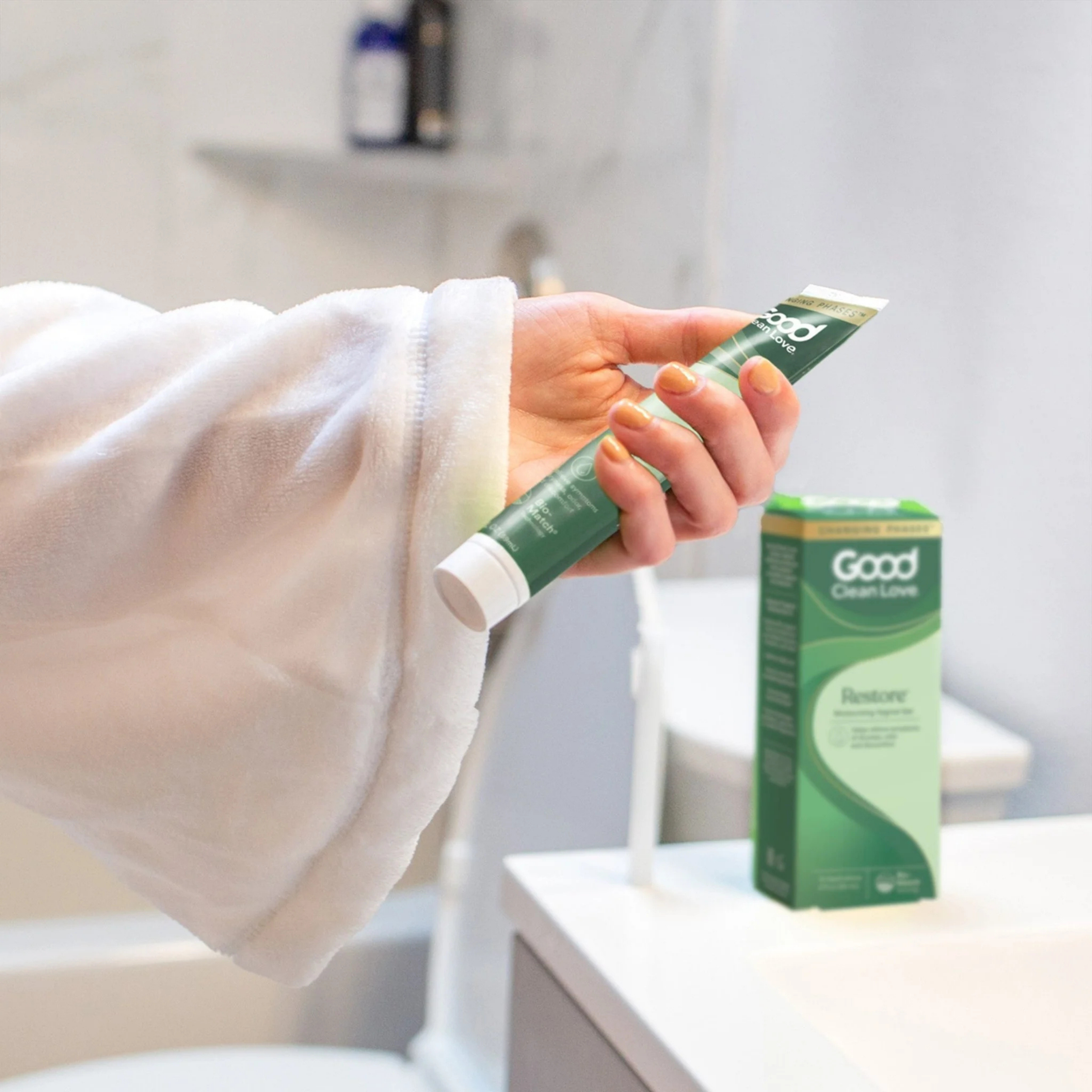 Good Clean Love, Restore, Moisturizing Vaginal Gel, 2 fl oz, 59 ml